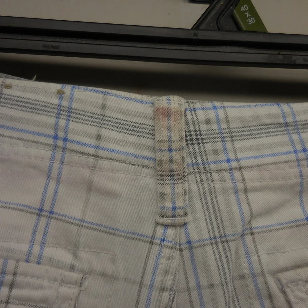 Plugg Mens Plaid Cargo Shorts White Blue Grey Cotton Size 32 Utility Casual